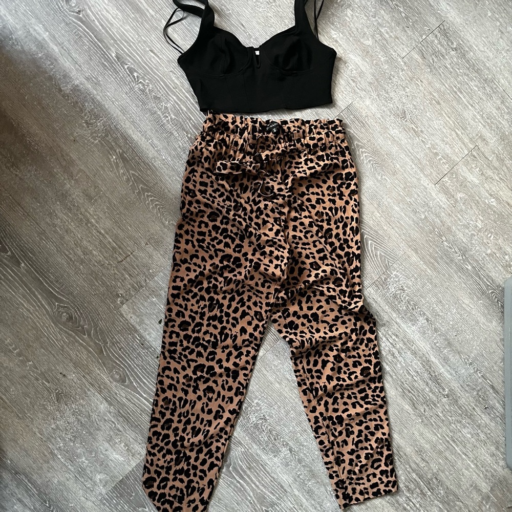 Dynamite Leopard Print Women's Pants